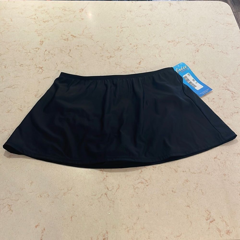 NWT Jodee swim skirt SZ 12